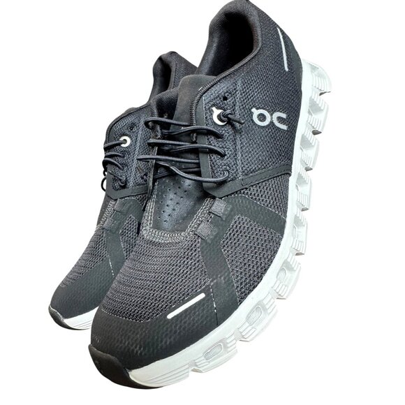 On Cloud Women's Running Shoes Black/White Sz 8 New - Picture 1 of 9